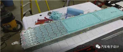 蒙羅聯(lián)合公司拆解Model 3 大功率充電機充電蓄電池