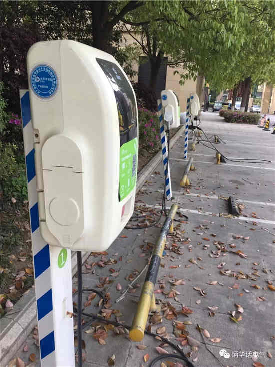 對新能源汽車蓄電池充電機充電設施的幾點考量之一 對新能源汽車蓄電池充電機充電設施的幾點考量之一